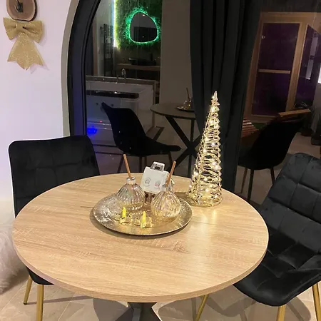 Magnifique Avec Sauna Et Jacuzzi Prives Avolsheim