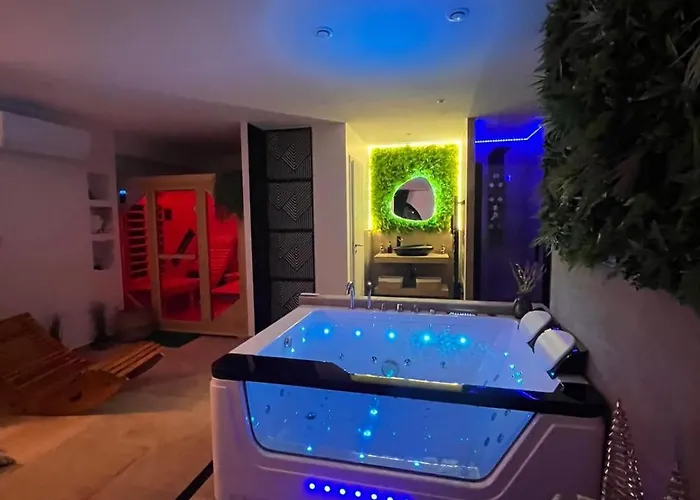 Apartmán Magnifique Avec Sauna Et Jacuzzi Prives *