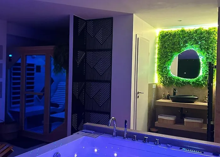 Magnifique Avec Sauna Et Jacuzzi Prives Apartmán
